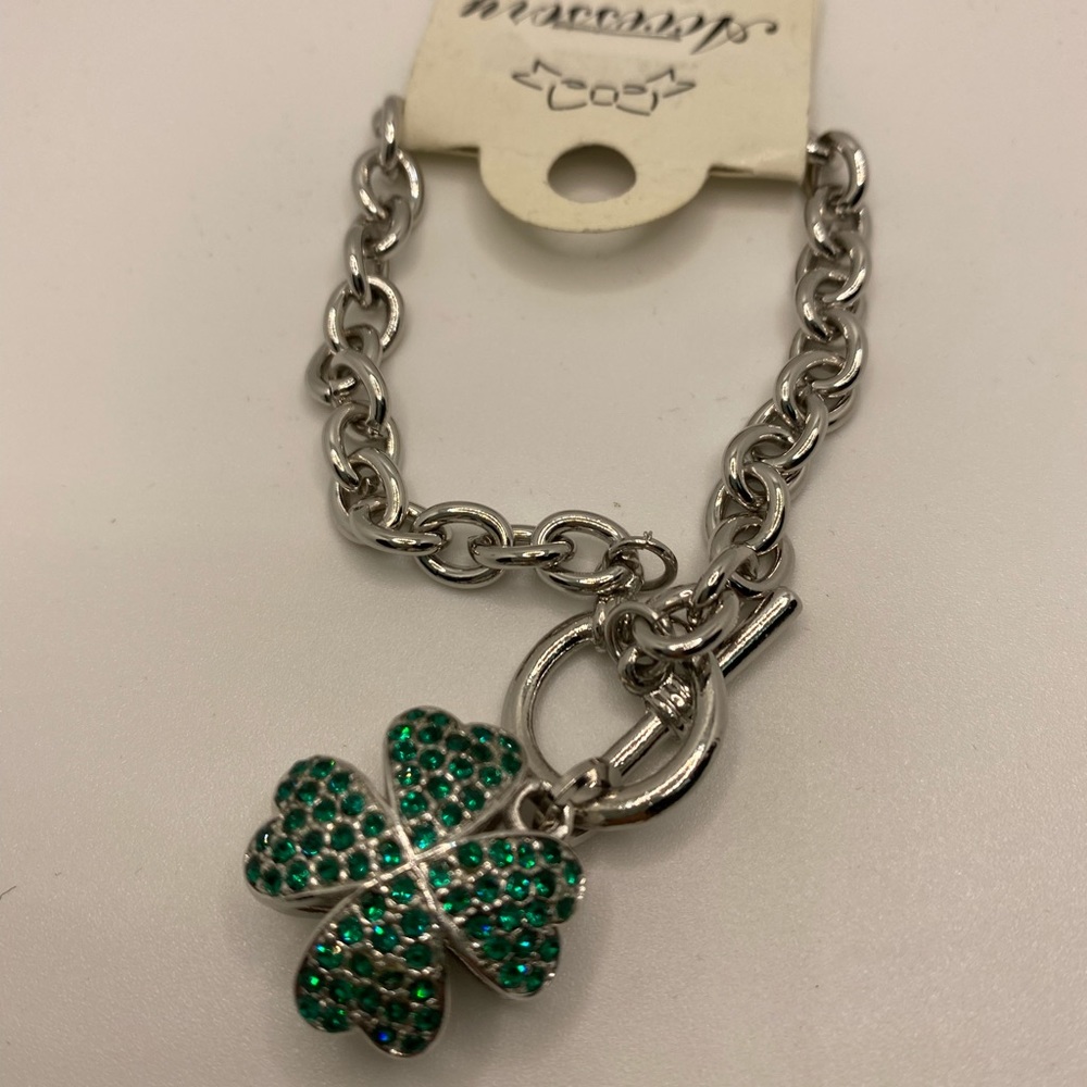 ‼️5/$20‼️  Silver tone with four leaf clover charm bracelet
